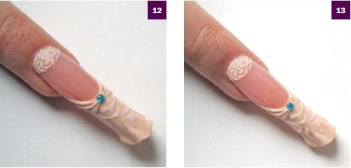 Бежевый объемный дизайн ногтей