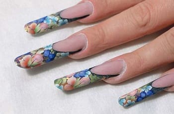 Жостовская роспись ногтей