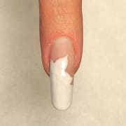 Белая основа для свадебного дизайна ногтей